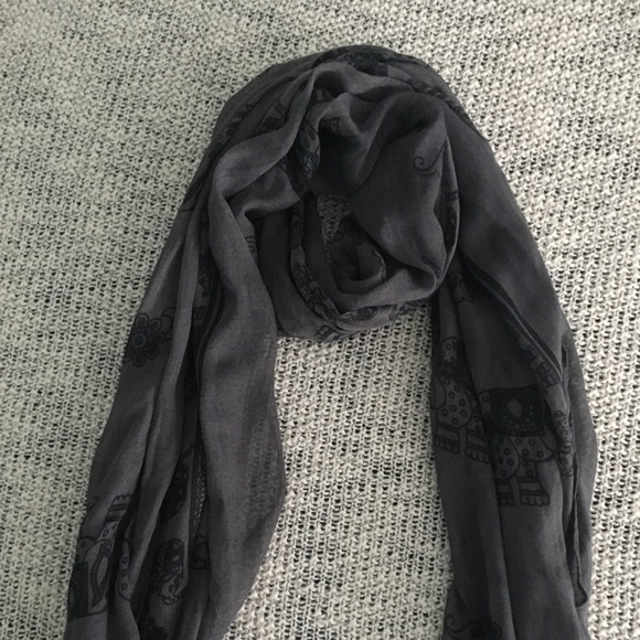 Fun Grey Scarf - Picture 1 of 2